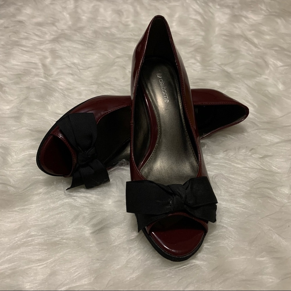 Liz Claiborne Wine Red with Black Bow Pumps/Heels